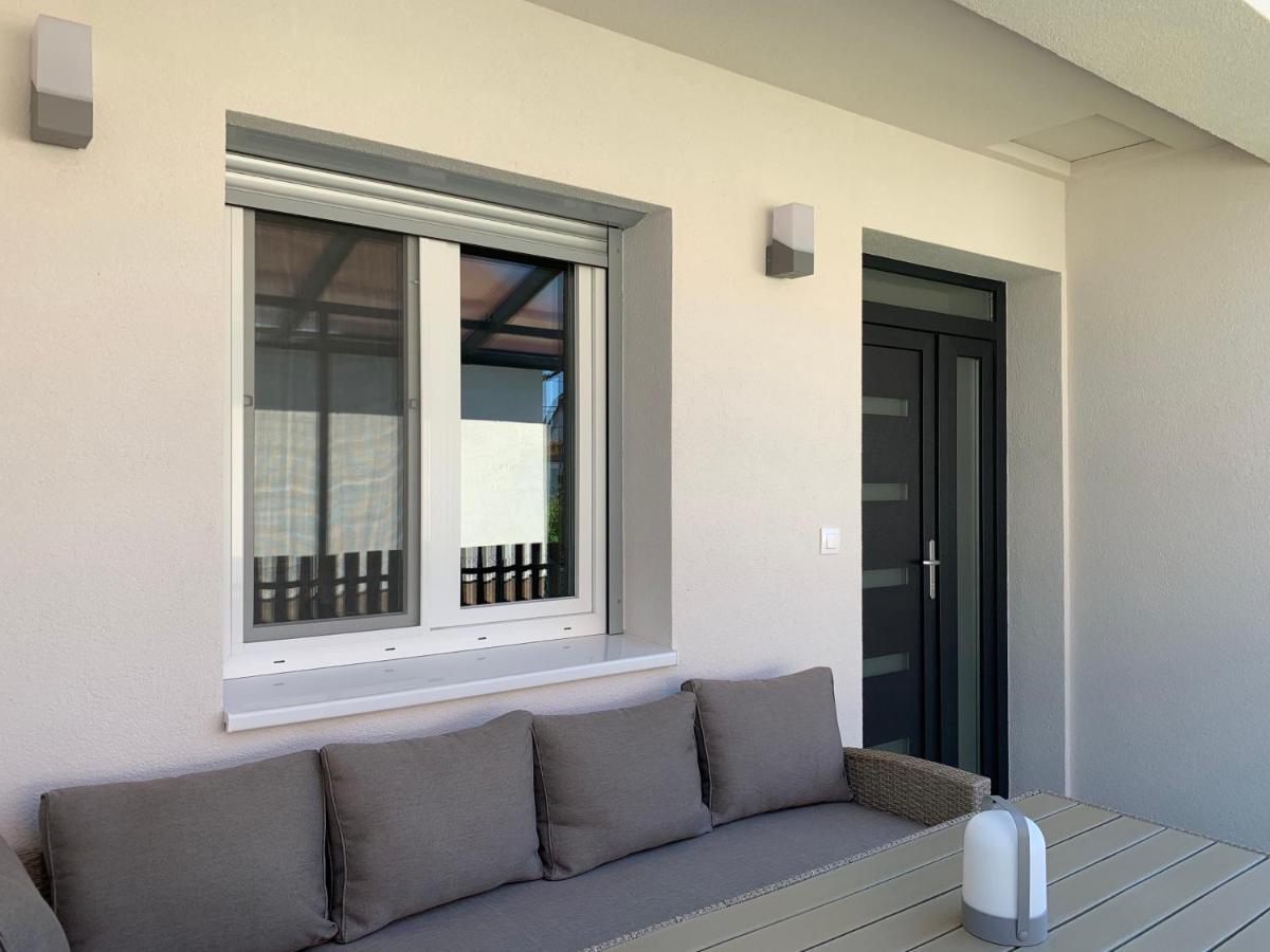 Otthon A Balatonon Vendeghaz Villa Kestel Dış mekan fotoğraf